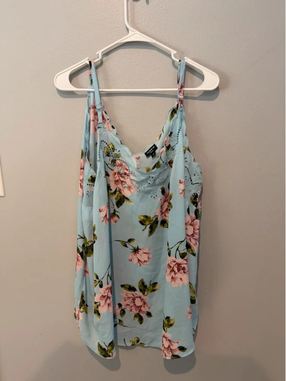 Torrid Sophie Size 4 Blue Floral Eyelet Scallop Cami Tank Top